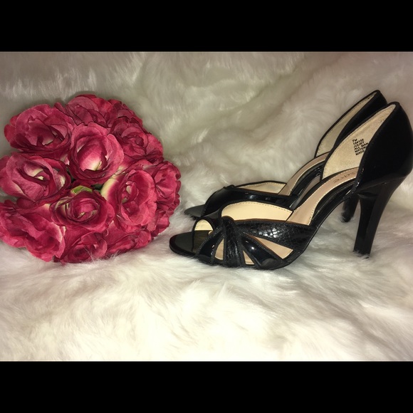 Beautiful Open Toe Heels - Picture 3 of 6